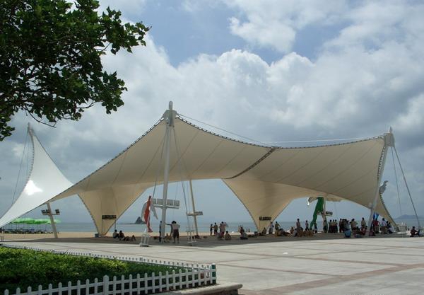 �������ף�Խ��Ĥ�Y�����������������^���o��